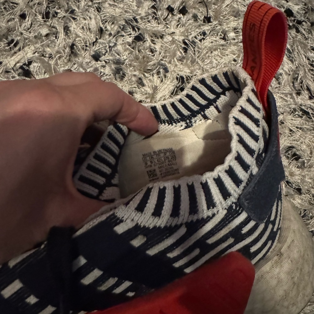 ADIDAS NMD R2 Men’s Sneakers - Picture 4 of 4
